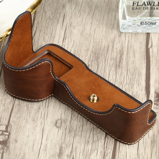 1/4 inch Thread PU Leather Camera Half Case Base for Sony ILCE-7RM4 / A7RM4 / A7R IV, For Sony ILCE-7RM4