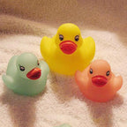 2 PCS LED Water Induction Light Duck Baby Bath Toys, Random Color Delivery, Light Duck Bath Toy