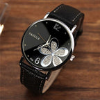 YAZOLE Ladies OL Style Four-leaf Clover Pattern Quartz Watch