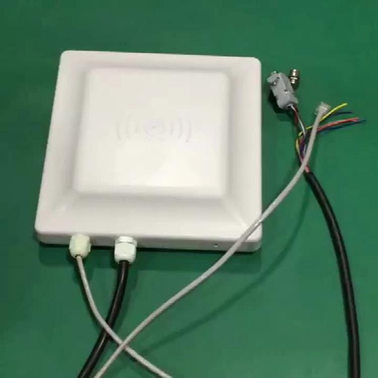 UHF Middle Range RFID Integrated Reader Identification Distance 0-5m, Style: Standard, Standard